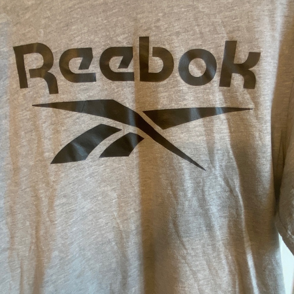 Reebok Gray Short Sleeve Tee with Logo - Picture 4 of 5